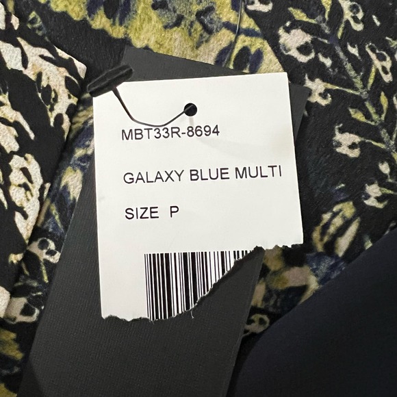 Lafayette 148 New York 100% Silk Blouse Lightweight Luxury Galaxy Blue NWT Small - Picture 8 of 9